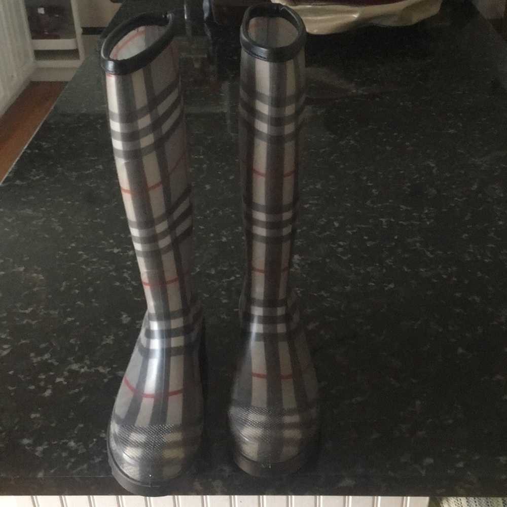 Burberry rain boots